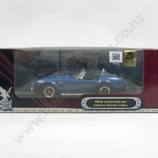 Road Signature Boxed 1:18 40th Anniversary Limited Edition Cobra