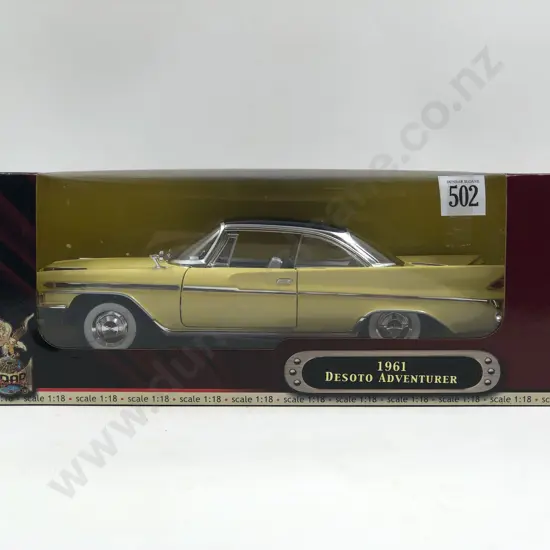Road Signature Boxed 1:18 1961 Desoto Adventurer