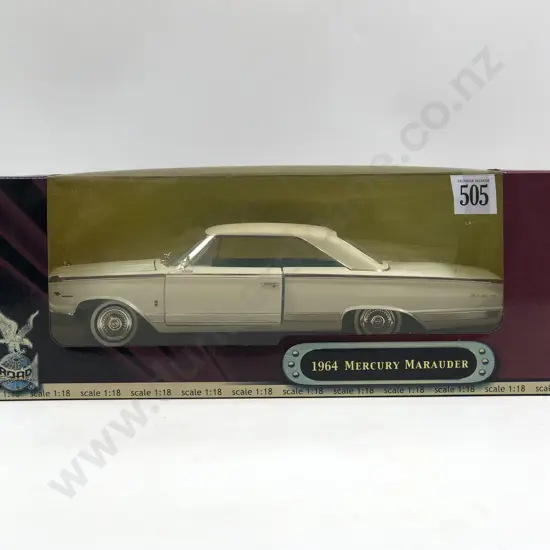 Road Signature Boxed 1:18 1964 Mercury Marauder