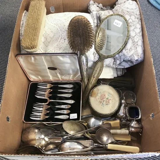 Box Qty Assorted incl Cutlery