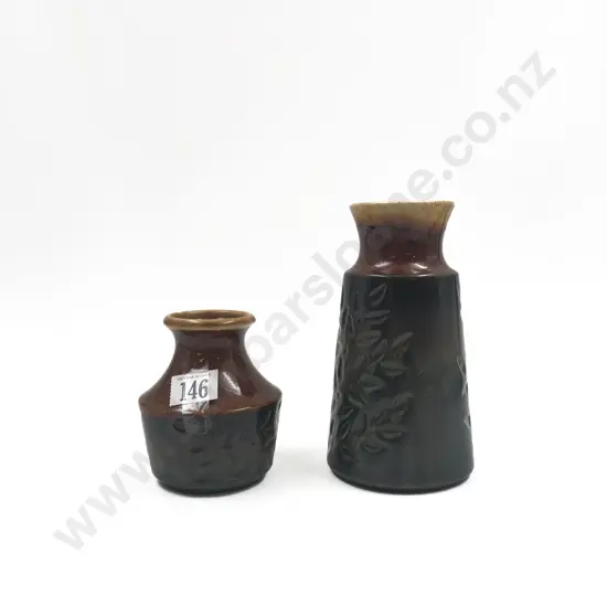 Two Pieces of Crown Lynn incl Small Pot and Conical Vase