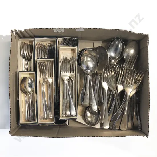 Qty of Assorted S/P Cutlery