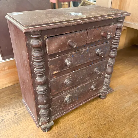 Apprentice Chest of Drawers