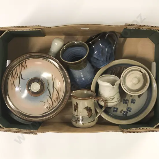 Qty of Assorted NZ Pottery