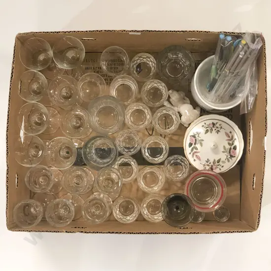 Qty of Assorted Crystal and Glassware Etc.