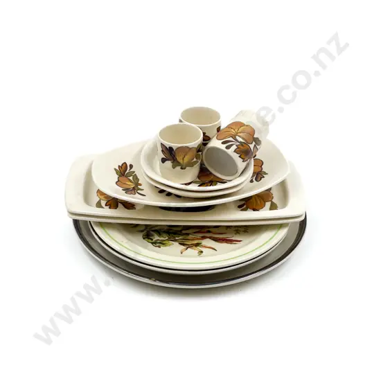 Qty of Royal Worcester Stoneware