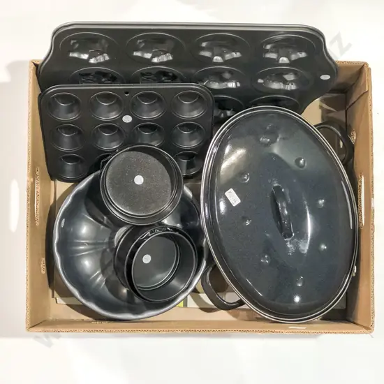 Qty of Assorted Kitchenware