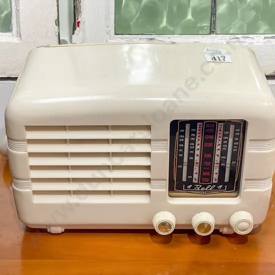 Vintage "Bell" Bakelite Radio