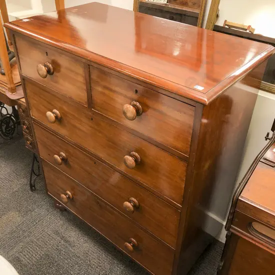 Vict. Mahogany Five Drawer Chest