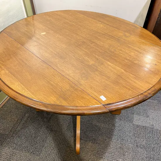 Dropside Breakfast Table