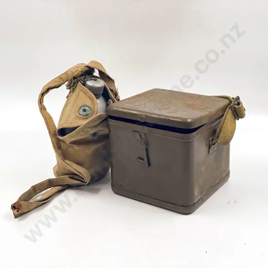 US Aluminium Water Bottle with Valves Tin and Webbing Sling