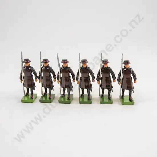 Unboxed C1990 Britains Yeoman Warders (6)