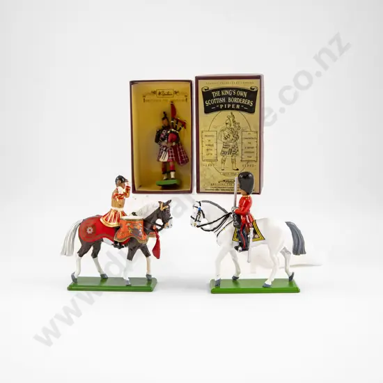 Unboxed Britains (8105) Drum Horse and (8018) Scots Guard Officer