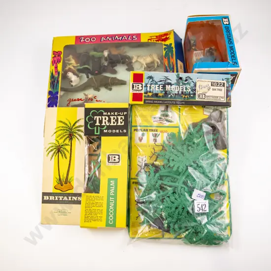 Boxed Britains 4375 Chimps Tea Party