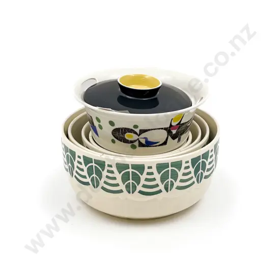 Set of Six Graduated Art Deco Bowls and Lidded Pot