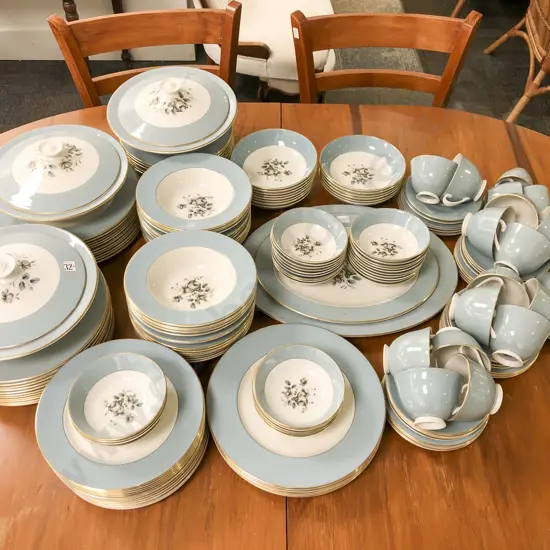 Royal Doulton "Rose Elegans" Pattern Dinner Service