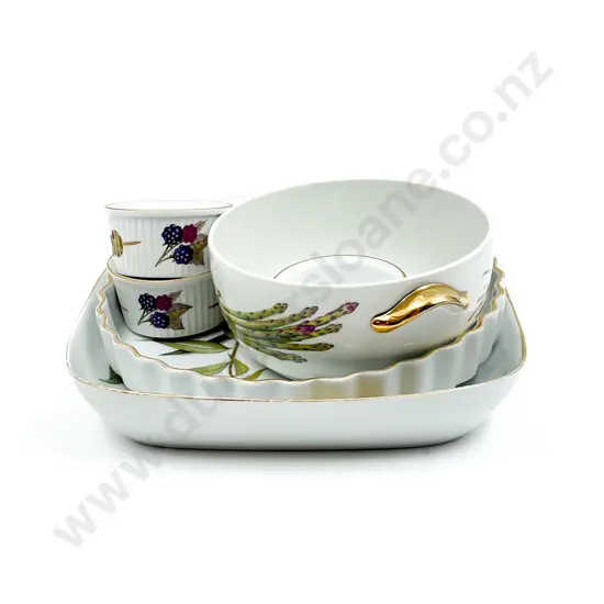Seven Pieces Royal Worcester Evesham Crockery