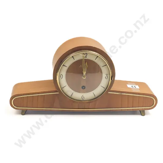 Small Balloon Head Mantle Clock
