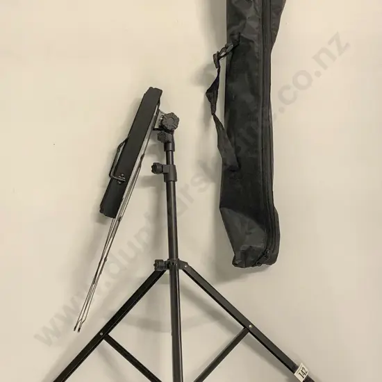 Modern Music Stand