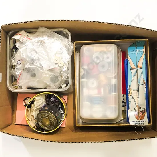 Collection Sewing Gear incl Buttons