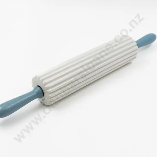 Unmarked Ribbed White China Rolling Pin for Rolled Oats