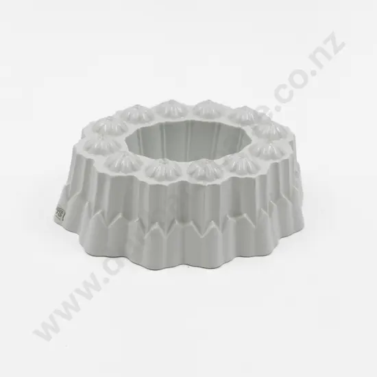 Early C20th Shelley White China Jelly Mould