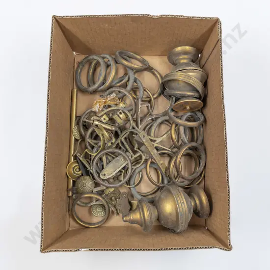 Quantity of Late C19th Curtain Rings & Two Rod Finials