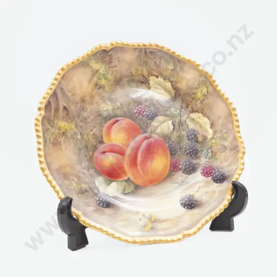 RW Shaped Circular Plate