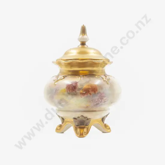 RW Compressed Circular Footed Posy Pot with Cover