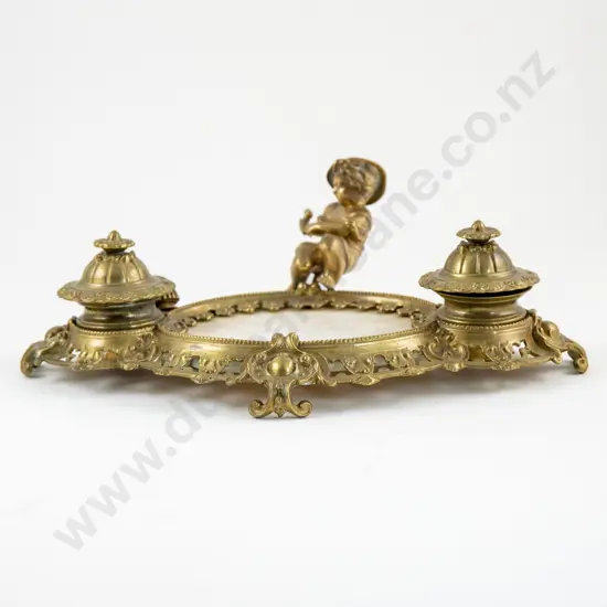 Vict Cast Brass Deskstand
