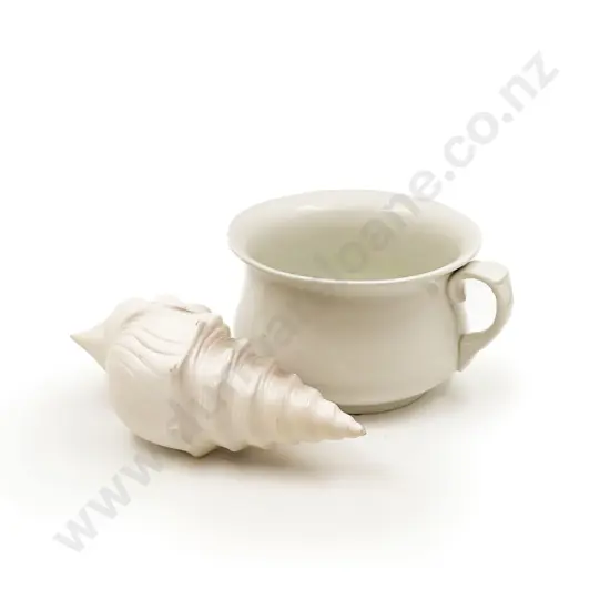 Royal Doulton Chamber Pot & Glazed Shell Vase