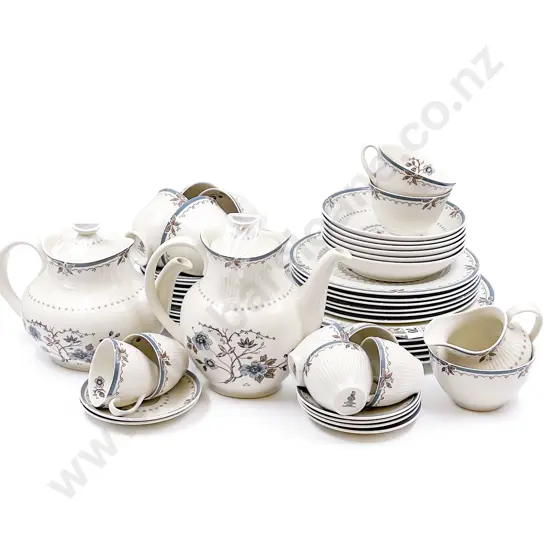 RD "Old Colony" Part Dinner Set
