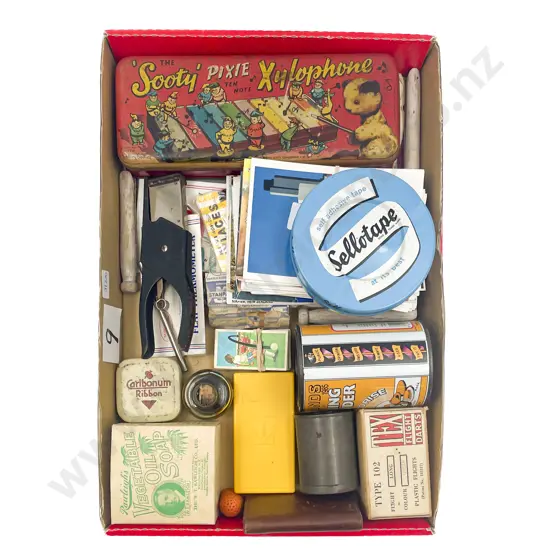 Box Qty of Assorted Vintage