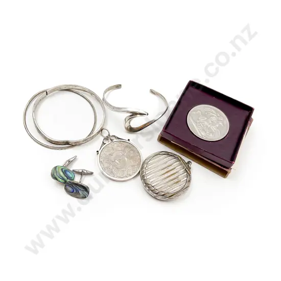 Assortment Sterling Silver Jewellery with Commemorative Coins etc
