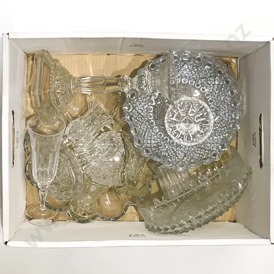 Quantity of Assorted Crystal & Glassware