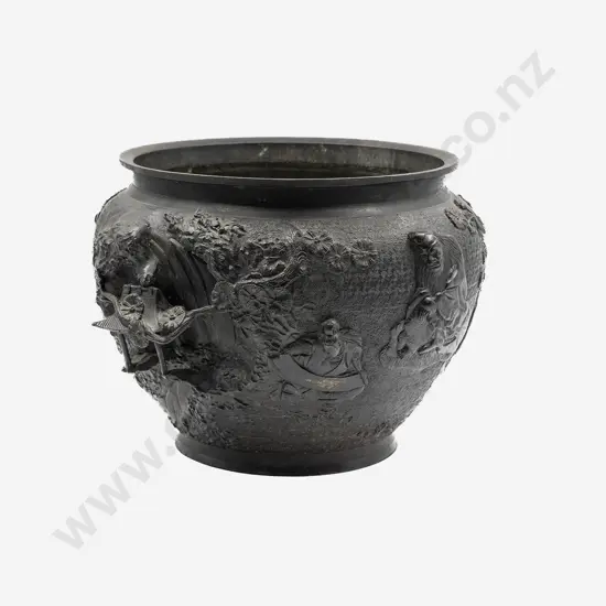 A Large And Impressive Japanese Edo Period Bronze Jardinière by Yoshimasa Fujiwara