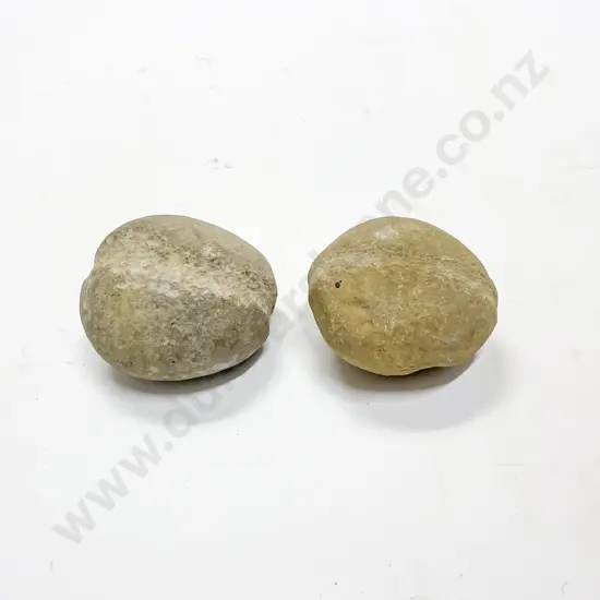 Two Mahe (Stone Sinkers)