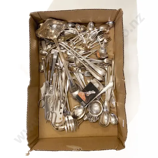 Qty of Assorted Cutlery