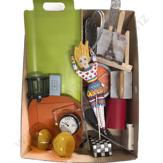 Qty of Assorted Decorative Homewares together with Amber Glass Hourglass *PHOTO CHANGE