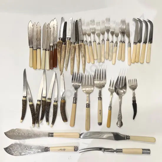 Qty of Assorted Cutlery