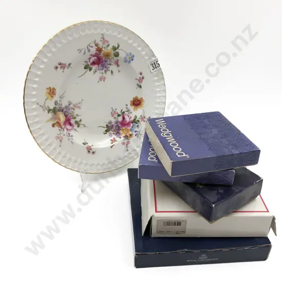 Qty of Assorted Boxed China incl Wedgwood and RCD etc