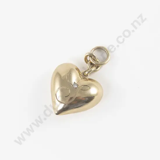 9ct Single Diamond Heart Pendant