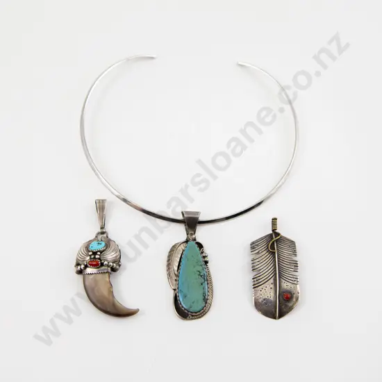Native American S/S Turquoise Pendant Chocker