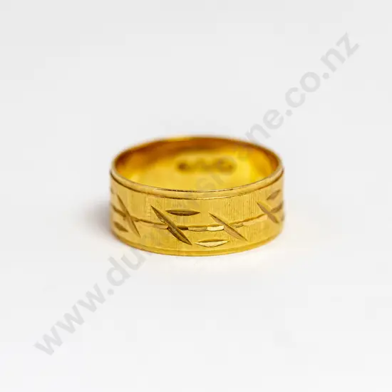 18ct Wide Wedding Band