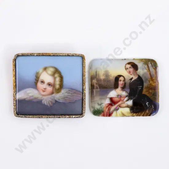 Victorian Gold Framed Porcelain Brooch
