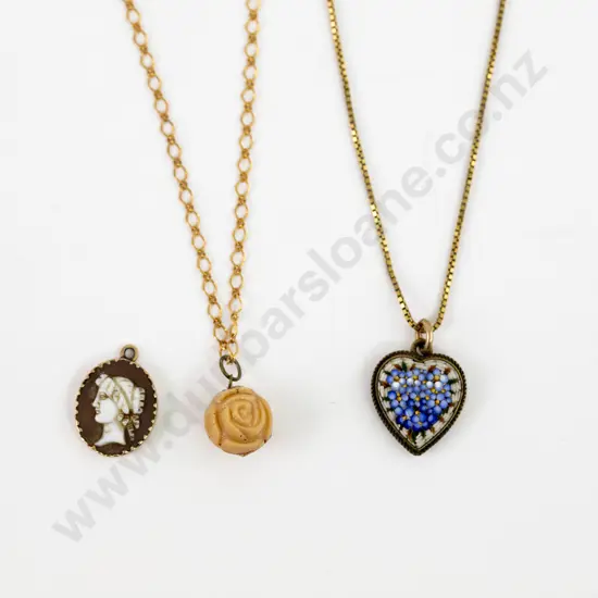 Italian Mosaic Heart Pendant on 9ct Fine Link Chain