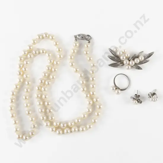 S/S Pearl Spray Brooch