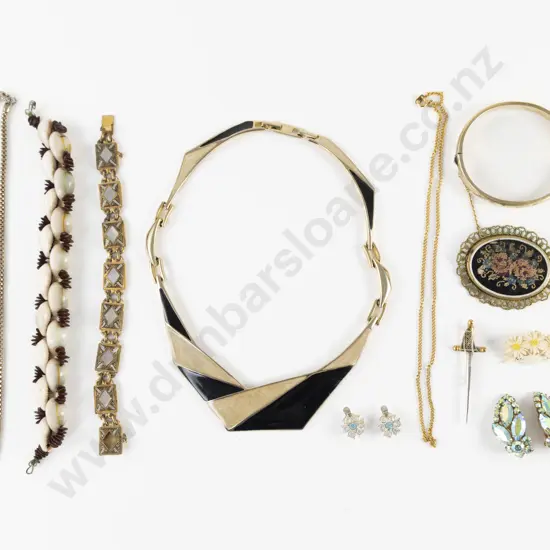 Collection of Assorted Costume Jewellery
