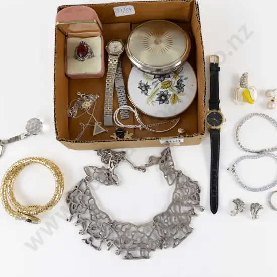 Small Collection of Costume Jewellery and Assorted
