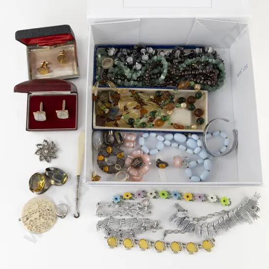 Collection of Costume Jewellery